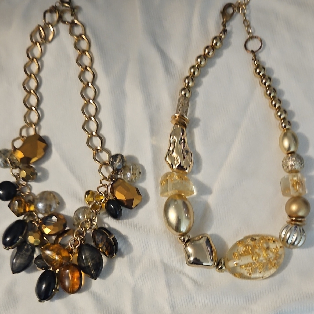 Kim Rogers Gold And Black Necklace Set Not New In Good Condition 10$